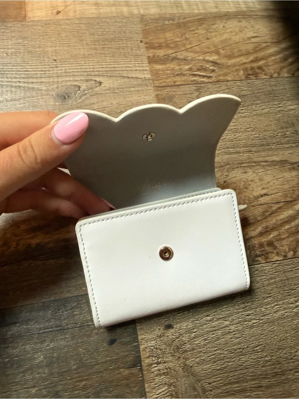 kate spade compact scalloped